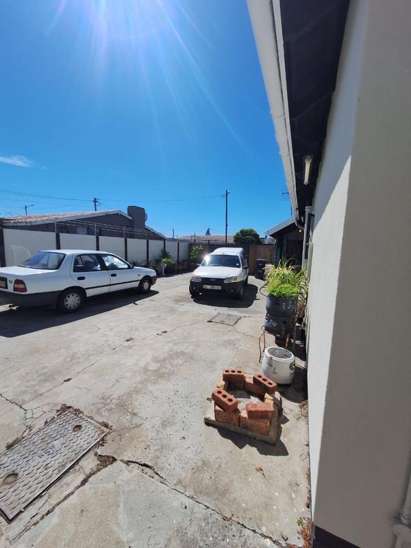 3 Bedroom Property for Sale in Kensington Western Cape